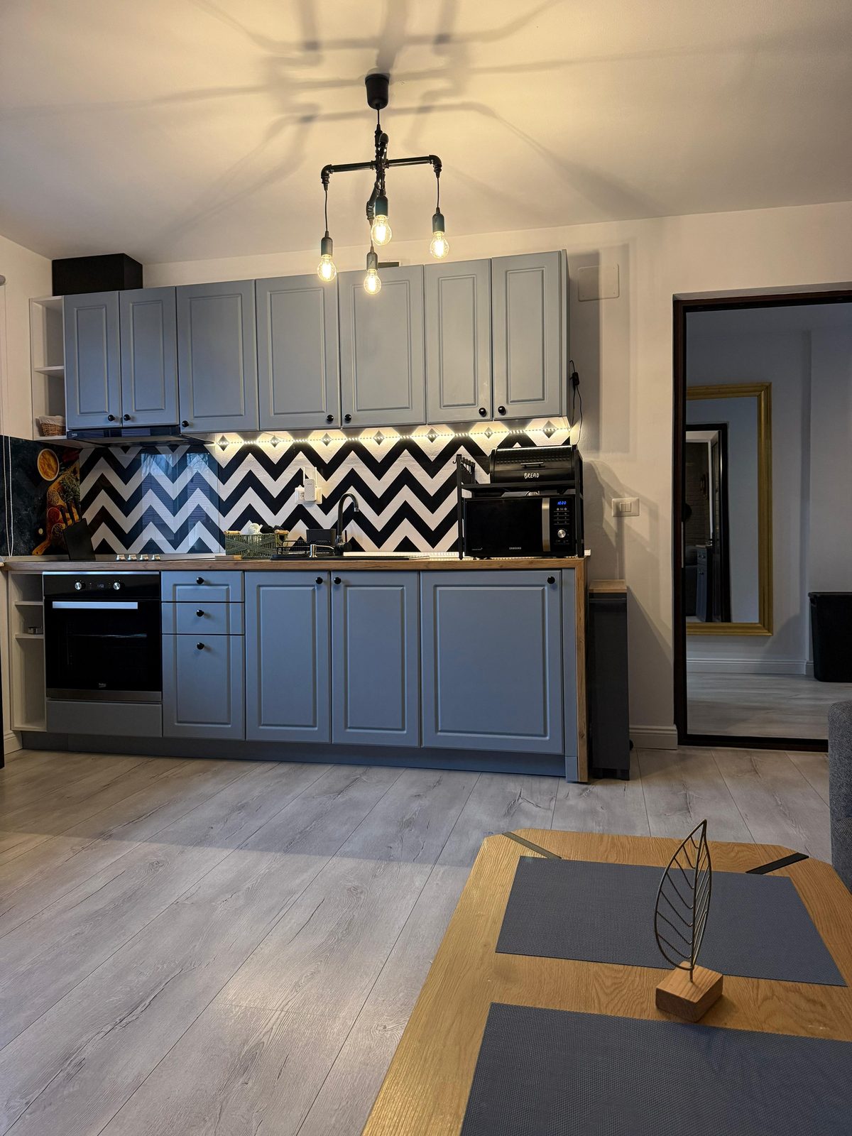 Best Apartment Scheia — cazare în Șcheia, RO