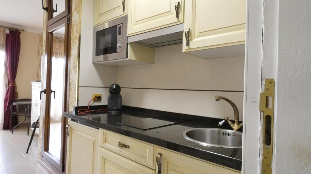 Benal Beach Studio - Self Check-In - Steps from Benalmádena Costa Beach