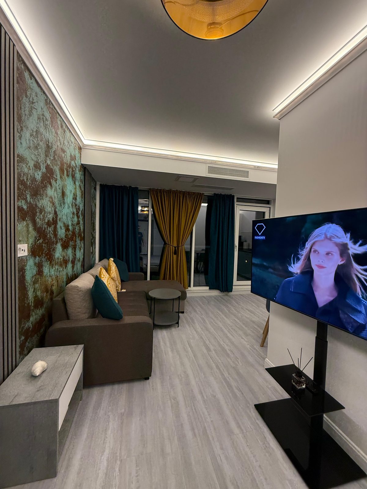Mirami Studio White Titanic — cazare în Năvodari, RO
