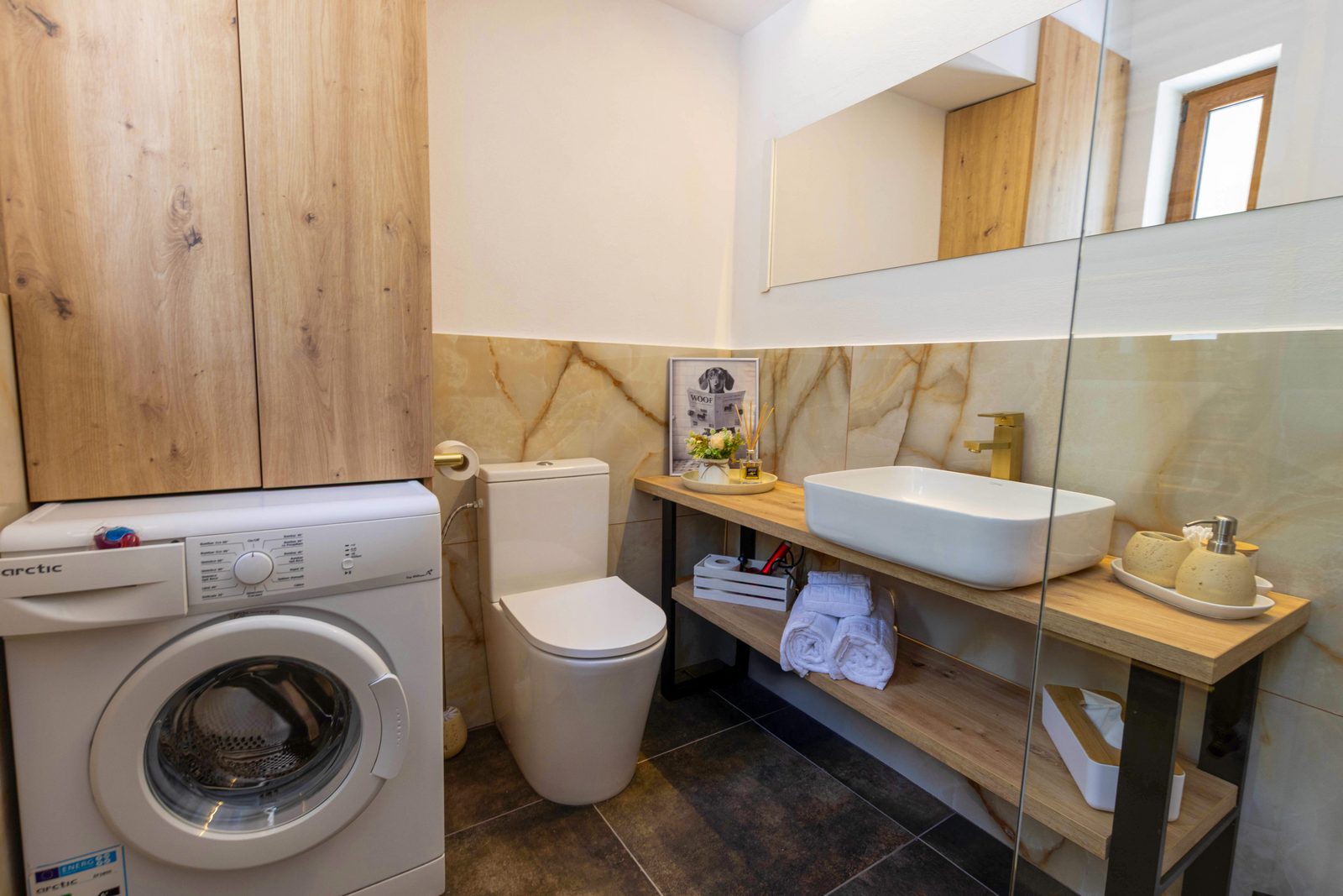 Julia Apartment Crisan - NEW, central, railway — cazare în Cluj-Napoca, RO